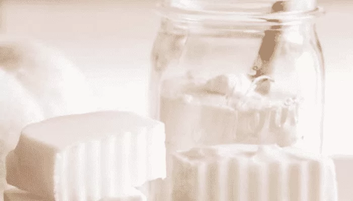 detergente caseiro natural feito a partir de sabão de coco