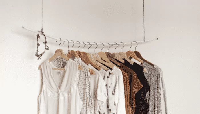roupas para compor guarda-roupa cápsula