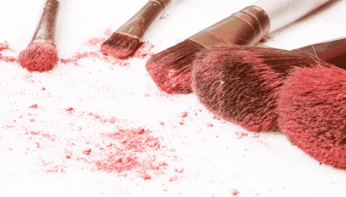 dicas de limpeza de pincéis de maquiagem